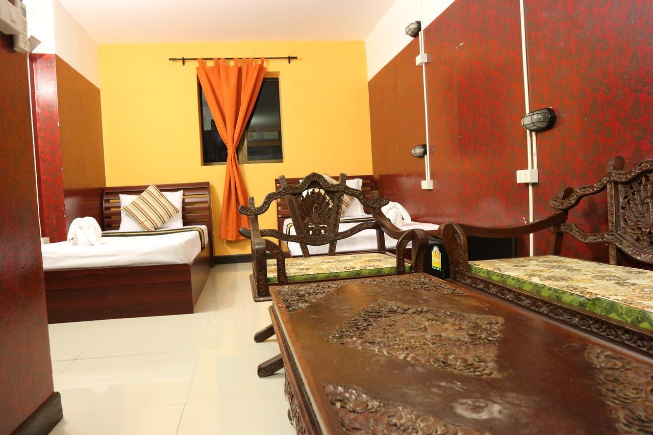 Хостел 999 Triplenine Chiangmai Чиангмай Экстерьер фото